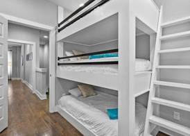 City Heights - Broadway Designer Condo 2
