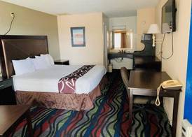 Americas Best Value Inn Elm Creek 3