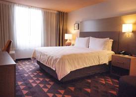 Wyndham Houston Hobby Airport 4