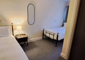 The Windmill Hotel - Alford 3