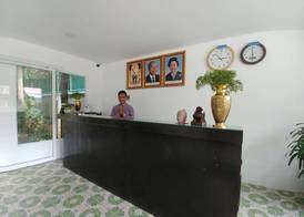 Central Night Hotel 4