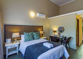 Pumleni Guesthouse 4