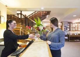 Distinction Coachman Hotel, Palmerston North 3