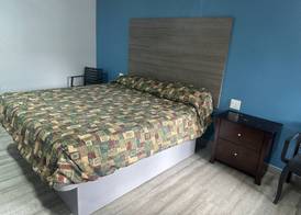 Palm Inn Hotel near Tyler Mall Riverside 2