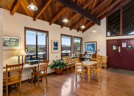 Harbor Lite Lodge 4