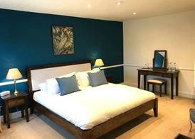 Meadhon Guest House 5