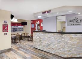 Microtel Inn & Suites by Wyndham Tuscaloosa East 2