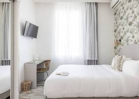 Hôtel La Villa Juan Beach 4