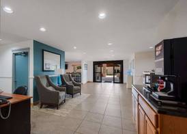 SureStay Plus Hotel by Best Western Berkeley Springs 2