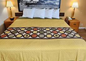 WestSpring Inn - Westlake Cleveland 4