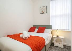 Next to Liverpool station stadium city 5