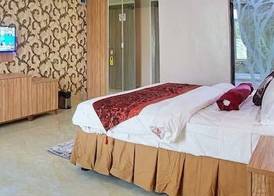 Corinthia Villa Hotel 4