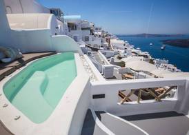 Chic Hotel Santorini 5