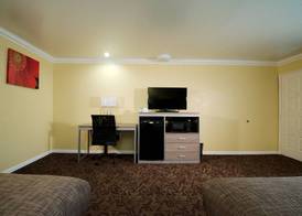 Best Western Hanford Inn 5