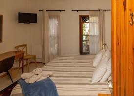 10 Alexander B&B 5