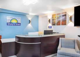 Oceanside Inn & Suites, a Days Inn by Wyndham 2
