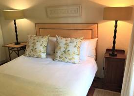 Navarre Farm Cottages 3