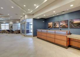 Drury Plaza Hotel Mt Vernon 4