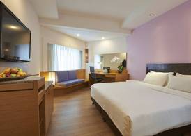 Village Hotel Changi by Far East Hospitality 5