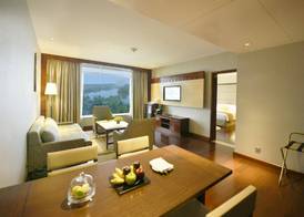 Crowne Plaza KOCHI by IHG 5