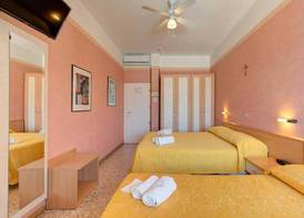 Hotel Nella 3
