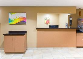 Super 8 by Wyndham Radcliff Ft. Knox Area 2