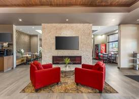 Best Western Plus Hinton Inn & Suites 3