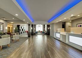 Holiday Inn Express & Suites NASHVILLE-OPRYLAND by IHG 2