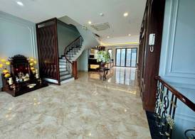 Luxury Hanoi Hotel 2