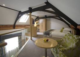 Oakley Hall Hotel 5