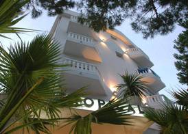 Hotel Tropical 3