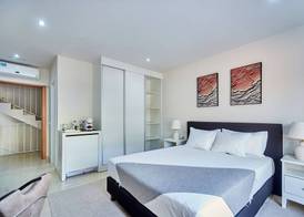 Cam's Suites 5
