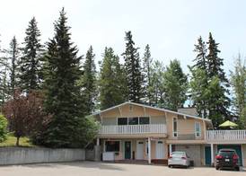 Pines Motel 2