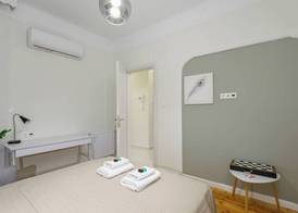 Trentatre, Nilie Hospitality MGMT 5