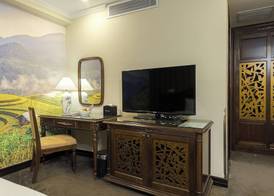 Chalcedony Grand Hotel 5