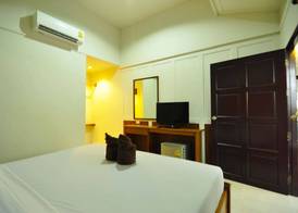 Phi Phi Twin Palms Bungalows 4