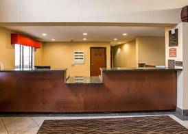 Econo Lodge Inn & Suites Monroe 2
