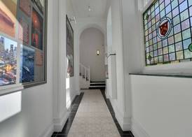 QE2 Loft Apartments 2