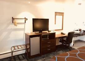 Berkshire Inn 5
