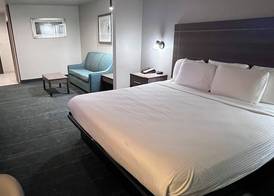Best Western PLUS Memorial Inn 4
