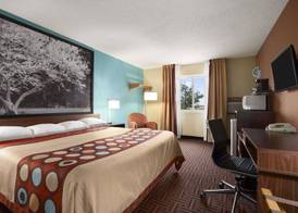Super 8 by Wyndham Marion 3