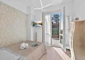 Bono Deluxe: 3BR Home in Desenzano 2