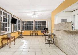 Super 8 by Wyndham Santee/I-95 3