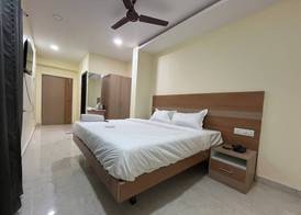 Hotel Elite Swagath Grand 4