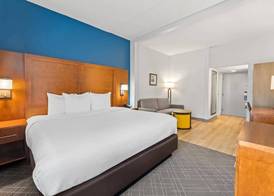 Comfort Suites Bethlehem Near Lehigh University and LVI Airport 5