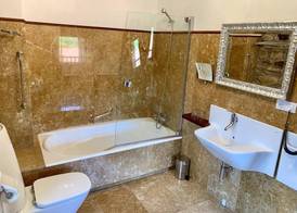 Akla Hotel Suites Valles Pasiegos 4