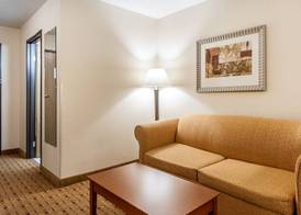 Quality Inn & Suites Eau Claire University Area 5