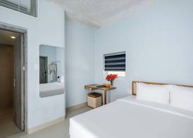 The Up Hotel Phu Quoc Island - The Poolside Escape 5