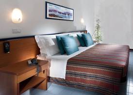 Hotel Paris Resort 5