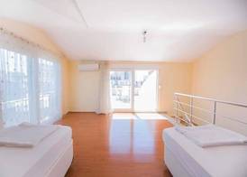 Blue Moon Villa 5